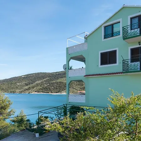 Stojan A1 * Marina